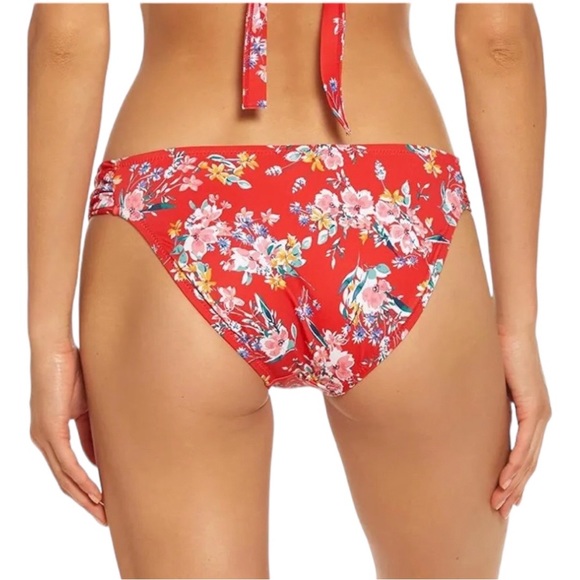 Jessica Simpson Chantily Lace Hipster Bikini Bottoms - Picture 3 of 8